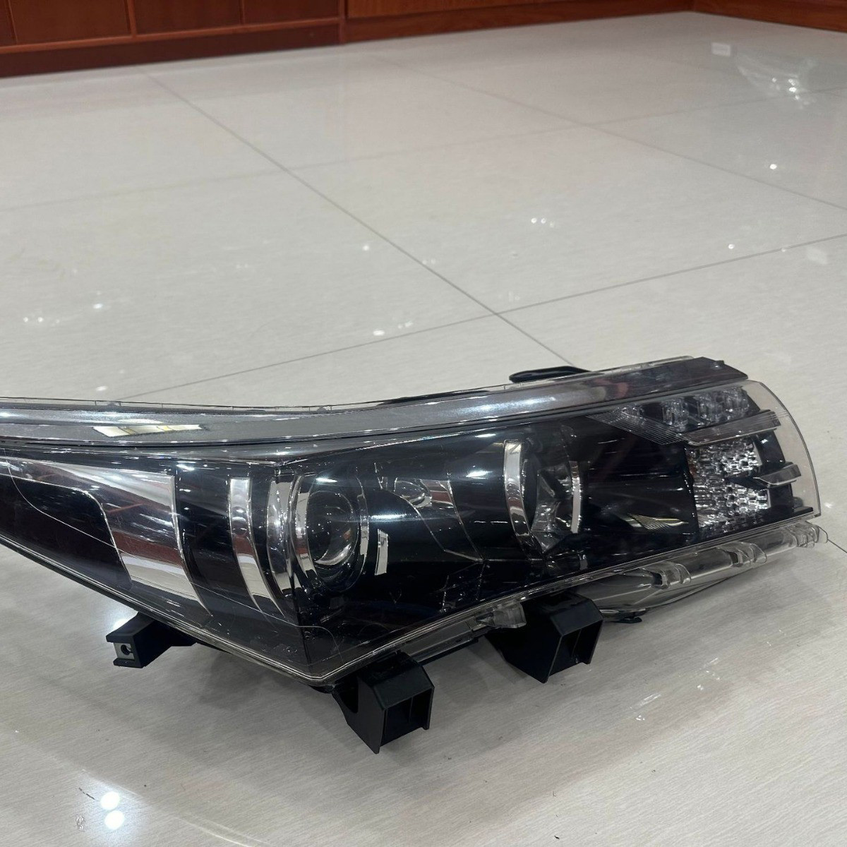 For Toyota 2014-2017 Corolla LED Lens front headlights OEM: 81170-02J10 81130-02J10