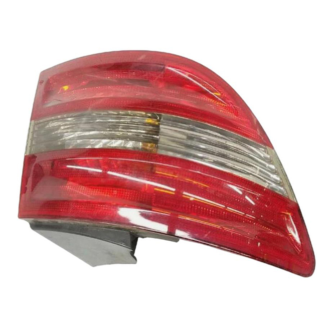 For Mercedes-Benz 2010-2012 B-Class W169 Outer Tail Light OEM: L: 1698202564 R: 1698202664