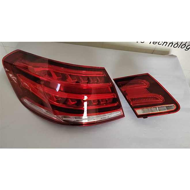Mercedes-Benz 2014-2016 E-Class W212 New Model Tail Lights L:2129060103 R:2129060203