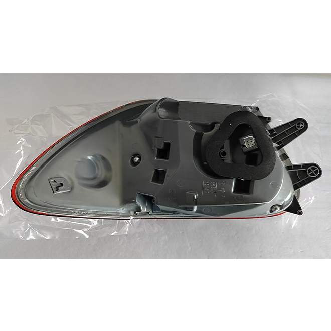 For Mercedes-Benz 2016-2018 A-Class W176 New Model Tail Light OEM: L:1769065300 R:1769065400